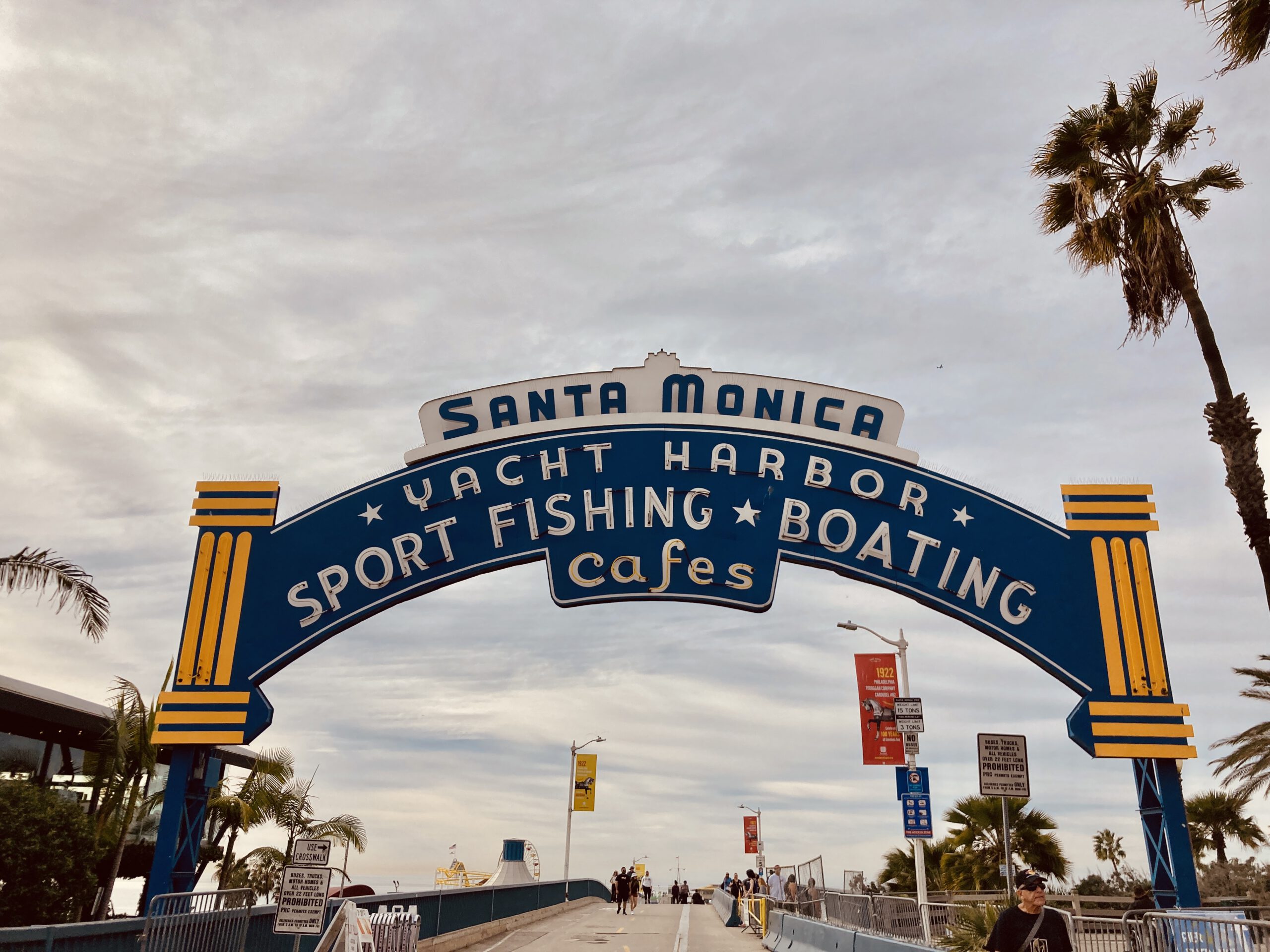 Zugang zum Santa Monica Pier