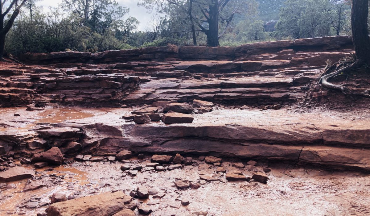 ein ausgetrocknetes Flussbett führte uns zur Devils Bridge