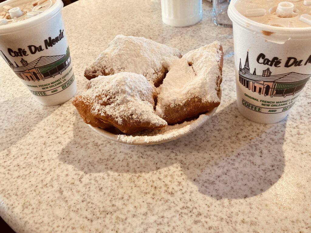 Fast wie Quarkbällchen, hier heißen sie French Donuts